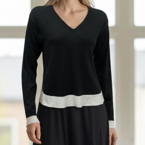 Planet by Lauren G Black and White OSFA Pima Cotton Blend V Neck Sweater